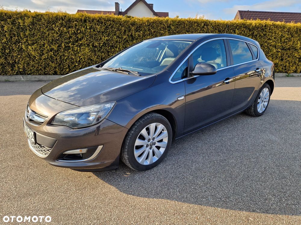 Opel Insignia - 22