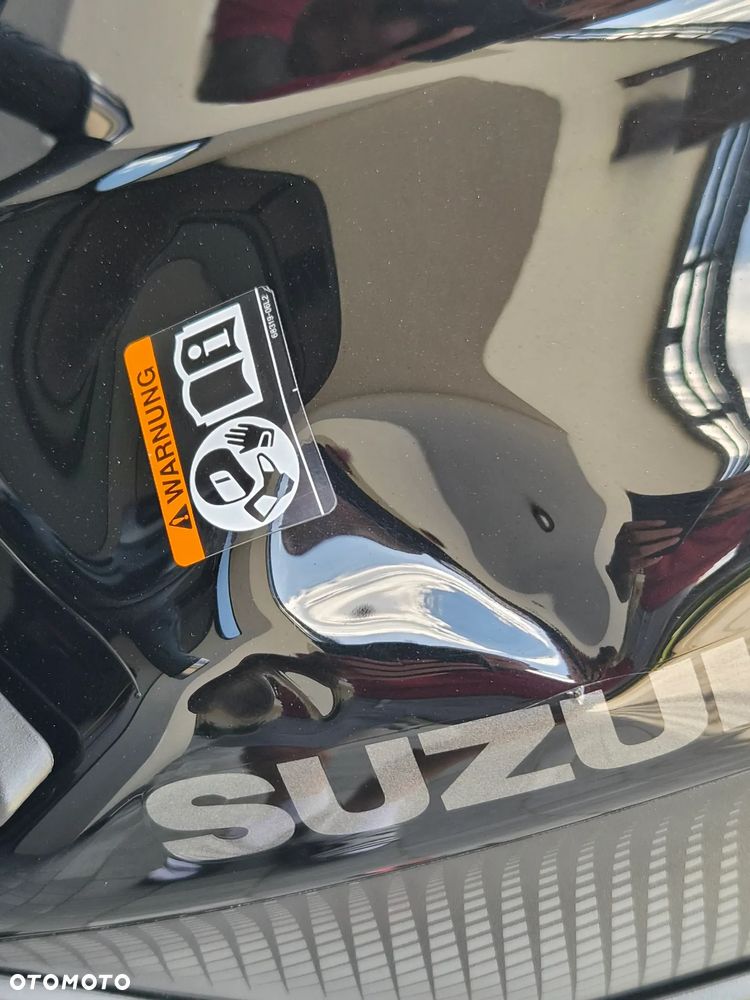 Suzuki GSX - 32