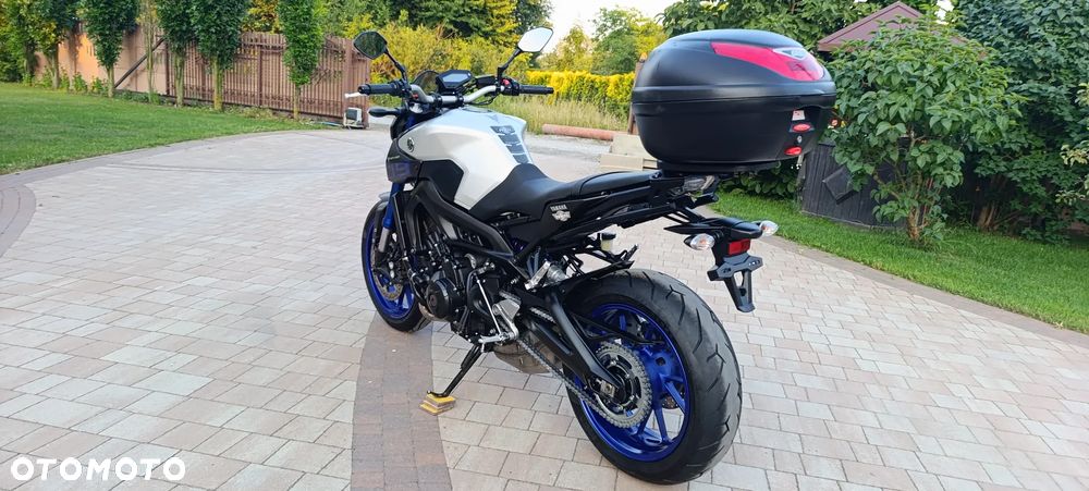Yamaha MT - 7