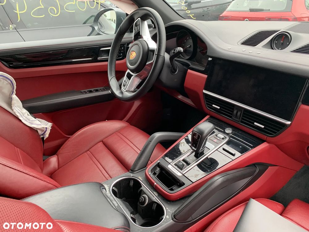 Porsche Cayenne Tiptronic S - 12