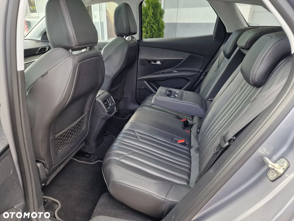 Peugeot 3008 1.5 BlueHDi Allure S&S - 20