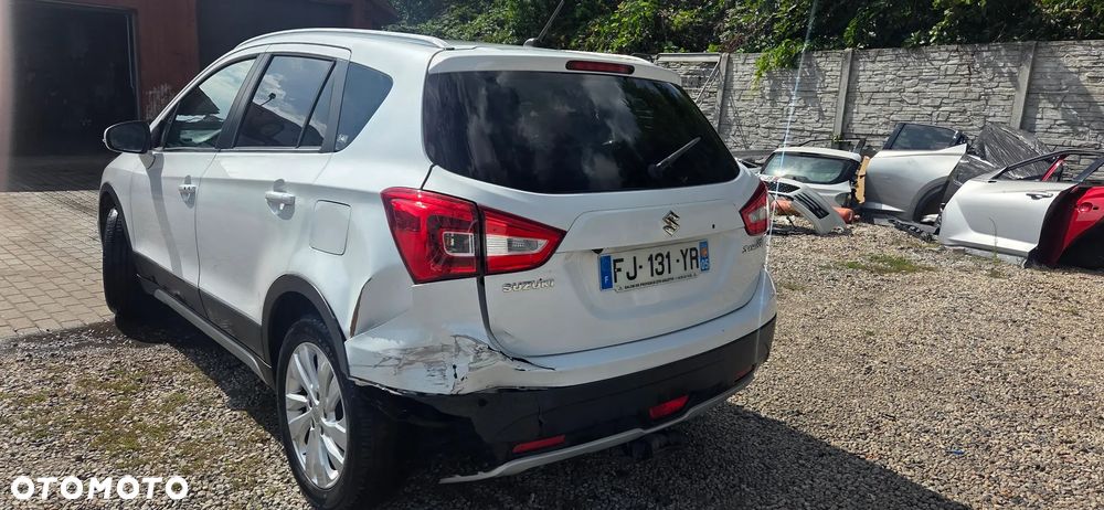 Suzuki S-Cross - 10