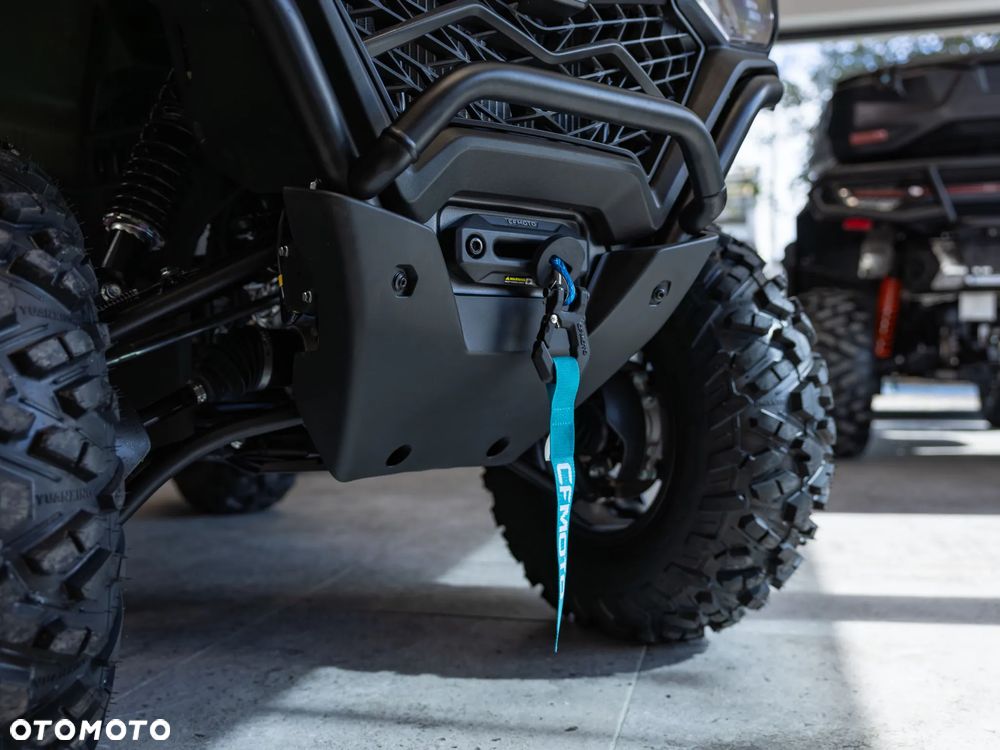 CFMoto CForce - 8