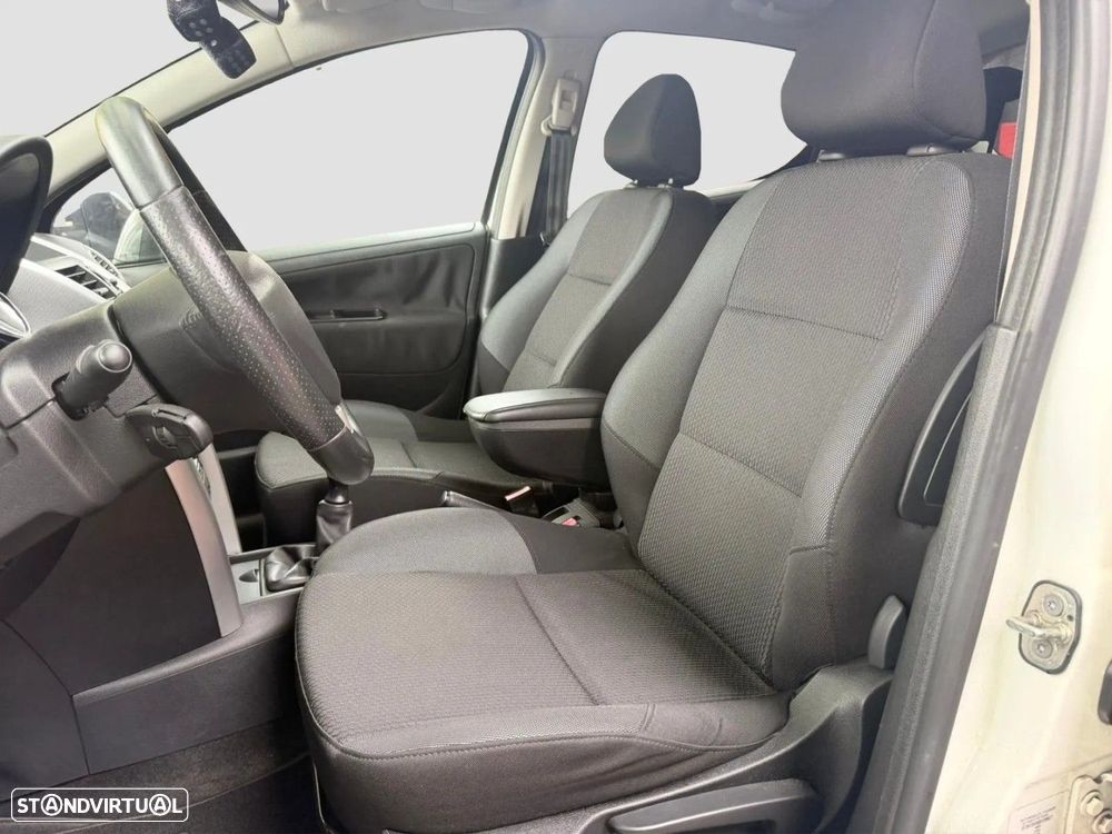 Peugeot 207 1.4 HDi Sport - 9