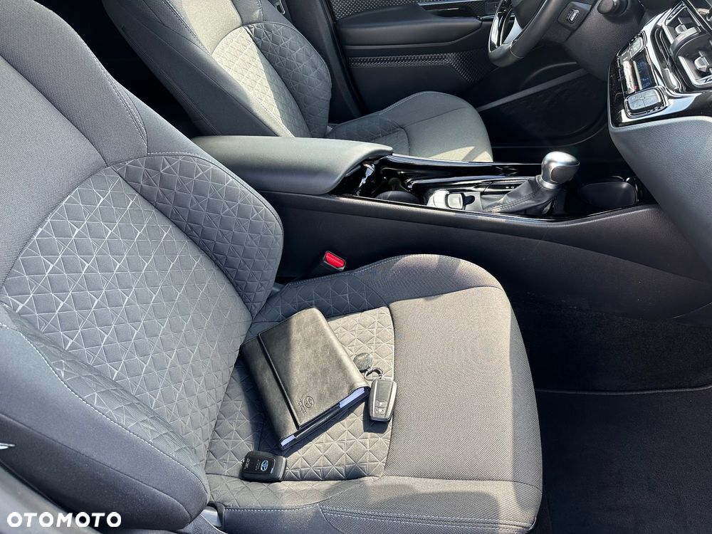 Toyota C-HR 1.8 Hybrid Executive - 27