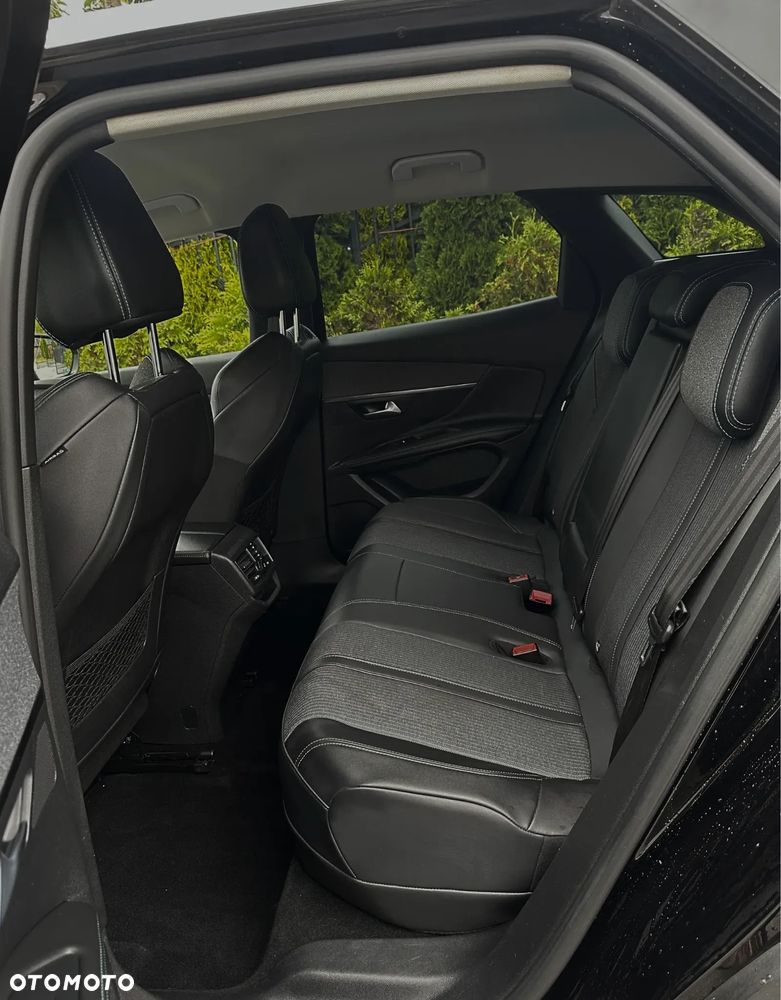 Peugeot 3008 1.6 PureTech Hybrid PHEV Allure Pack S&S EAT8 - 31