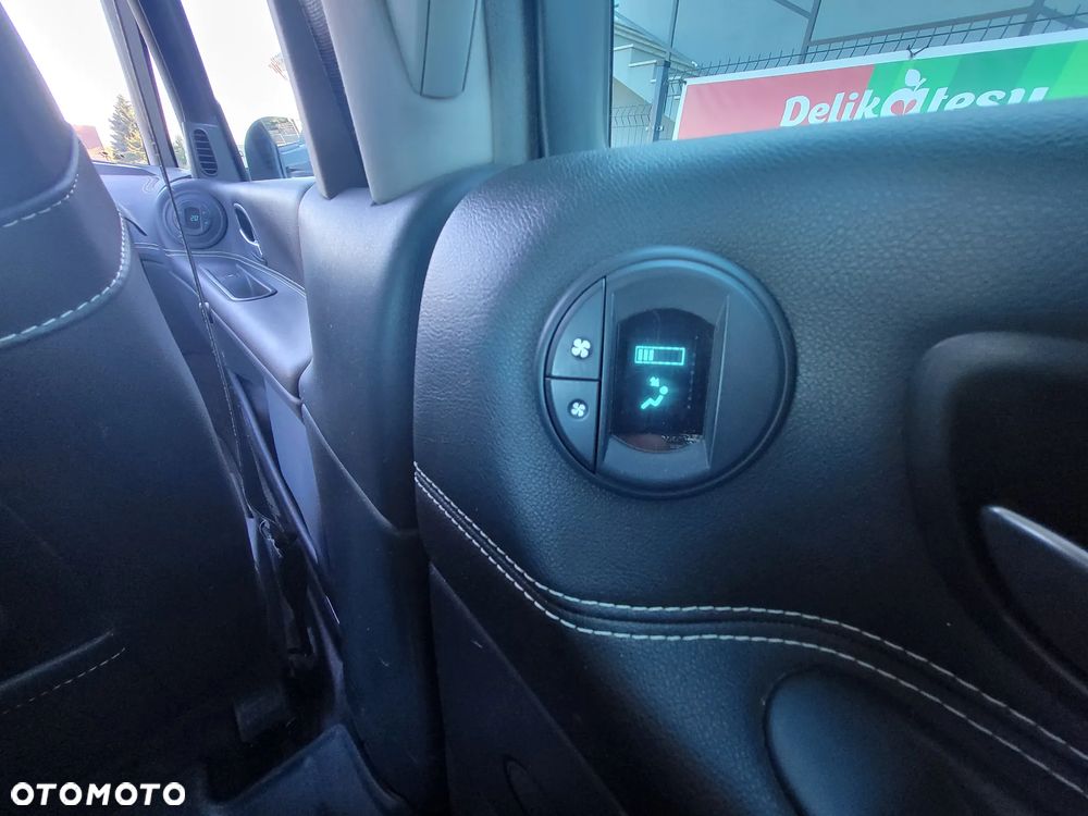 Renault Espace 2.0 dCi FAP Initiale - 24
