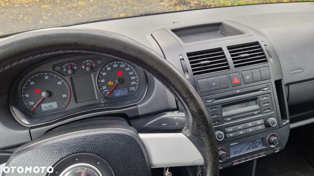 Volkswagen Polo 1.4 TDI Highline - 12