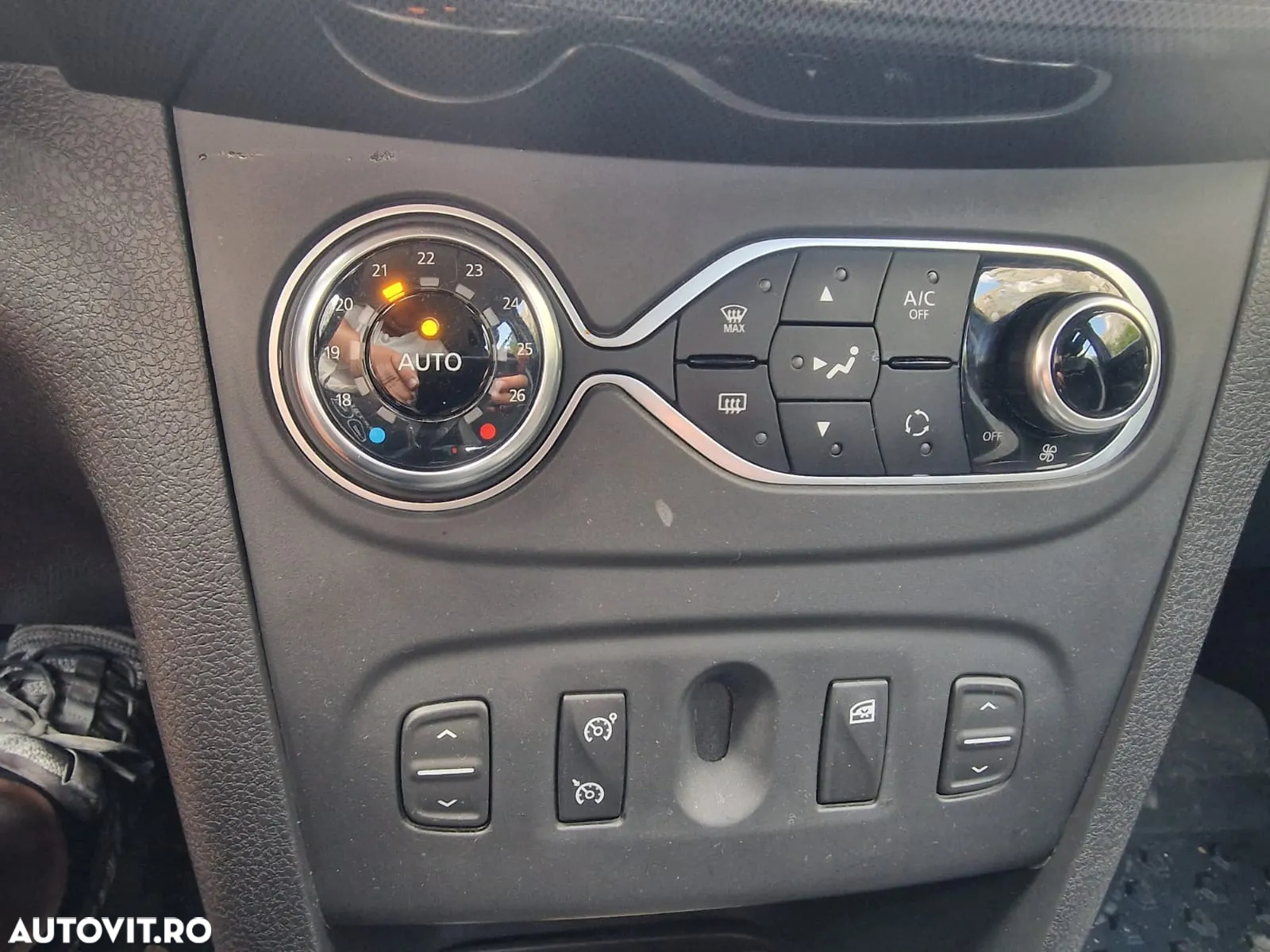 Dacia Sandero - 10
