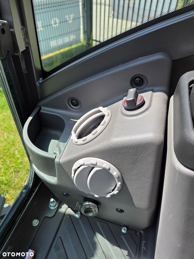 Volvo ECR 25D - 8