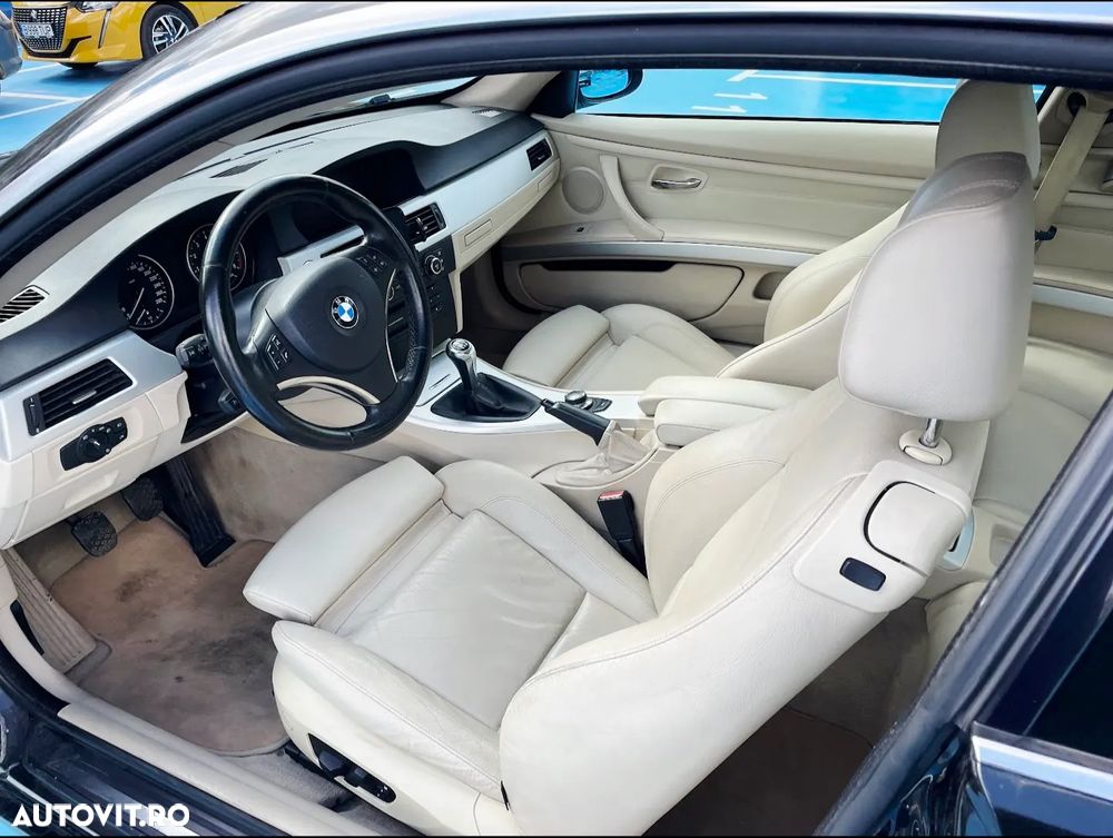 BMW Seria 3 325i - 6