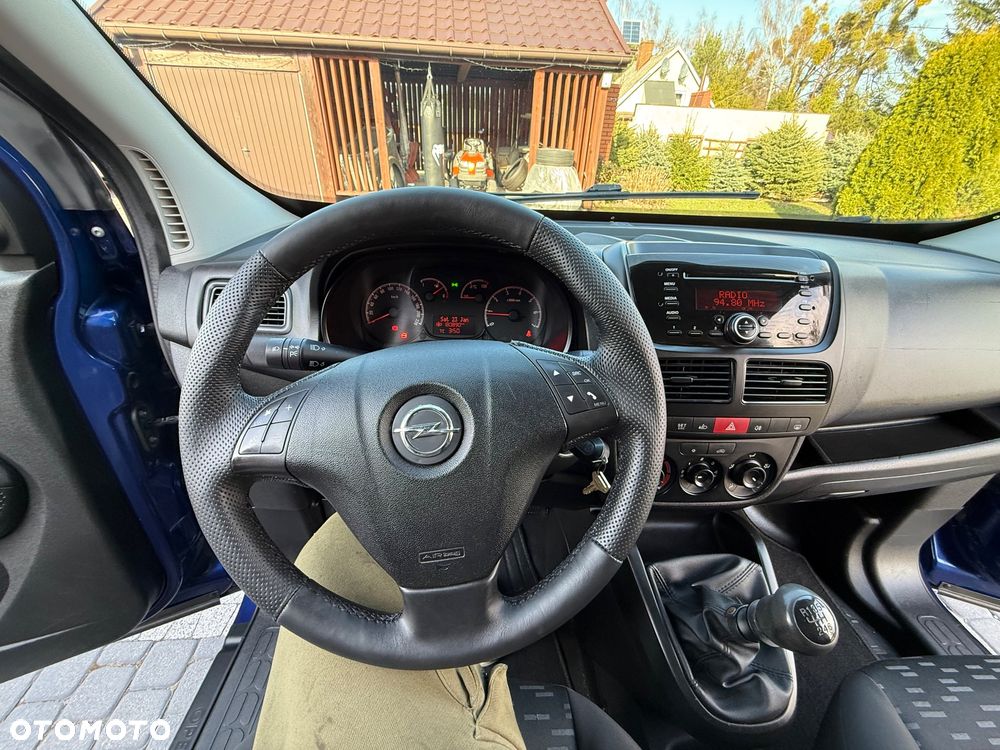 Opel Combo - 11