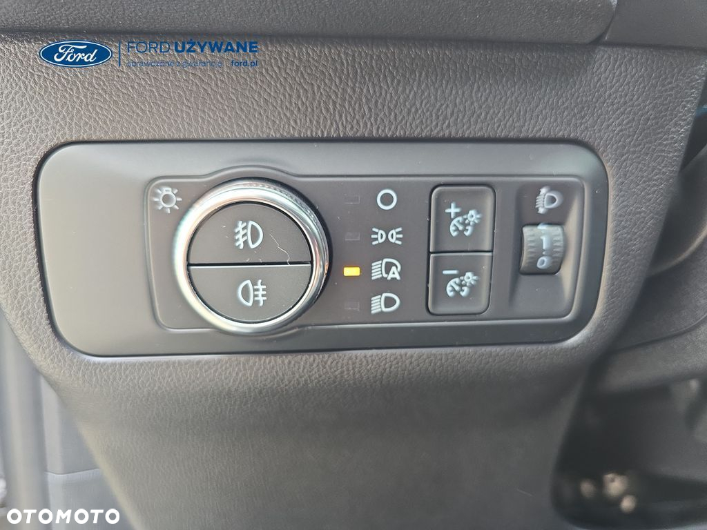 Ford Kuga - 23
