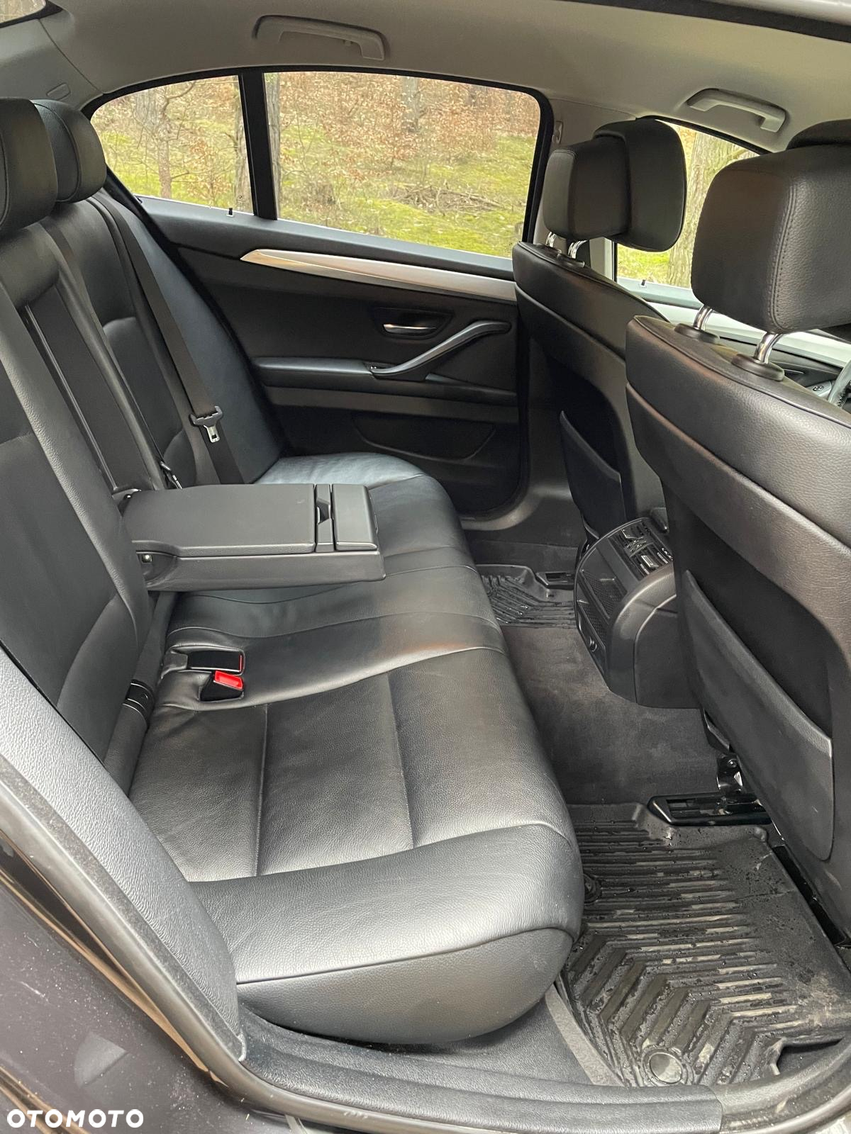 BMW Seria 5 520d - 12