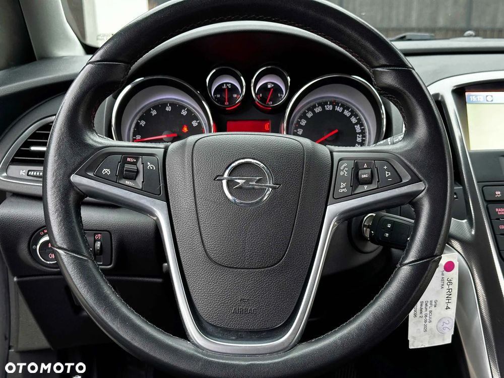 Opel Astra 1.4 T Cosmo - 25