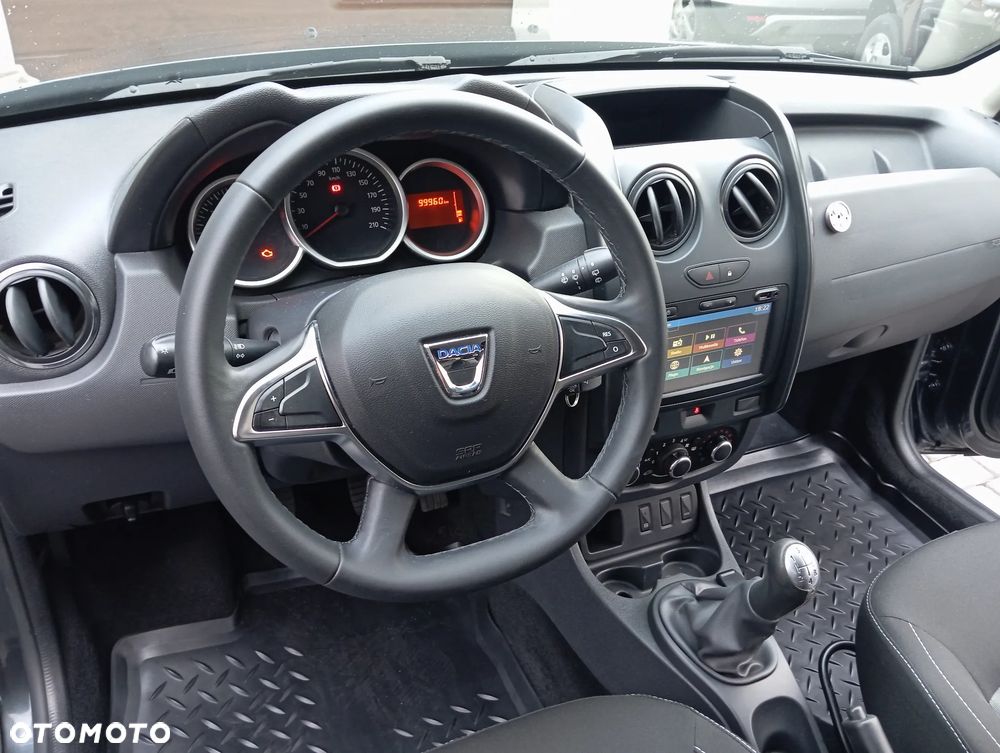 Dacia Duster 1.6 SCe Laureate S&S - 26