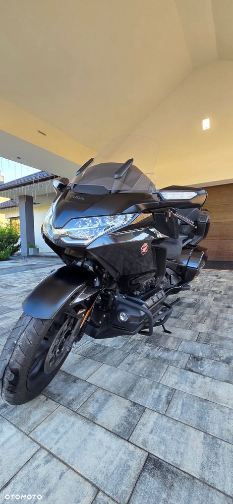 Honda GL - 10