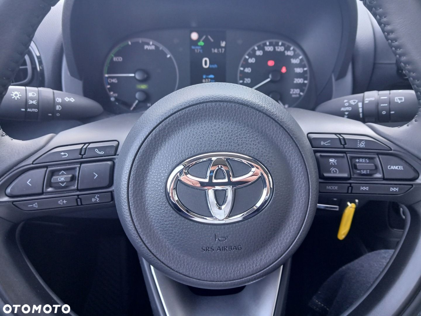 Toyota Yaris - 12