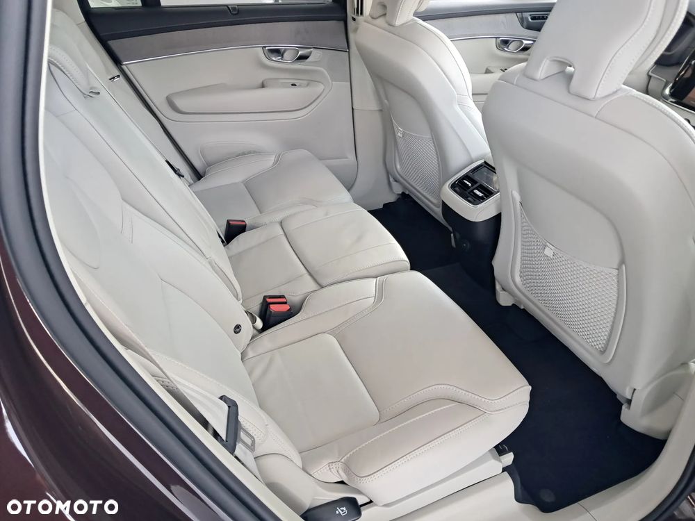 Volvo XC 90 B5 B AWD Ultra Bright 7os - 17