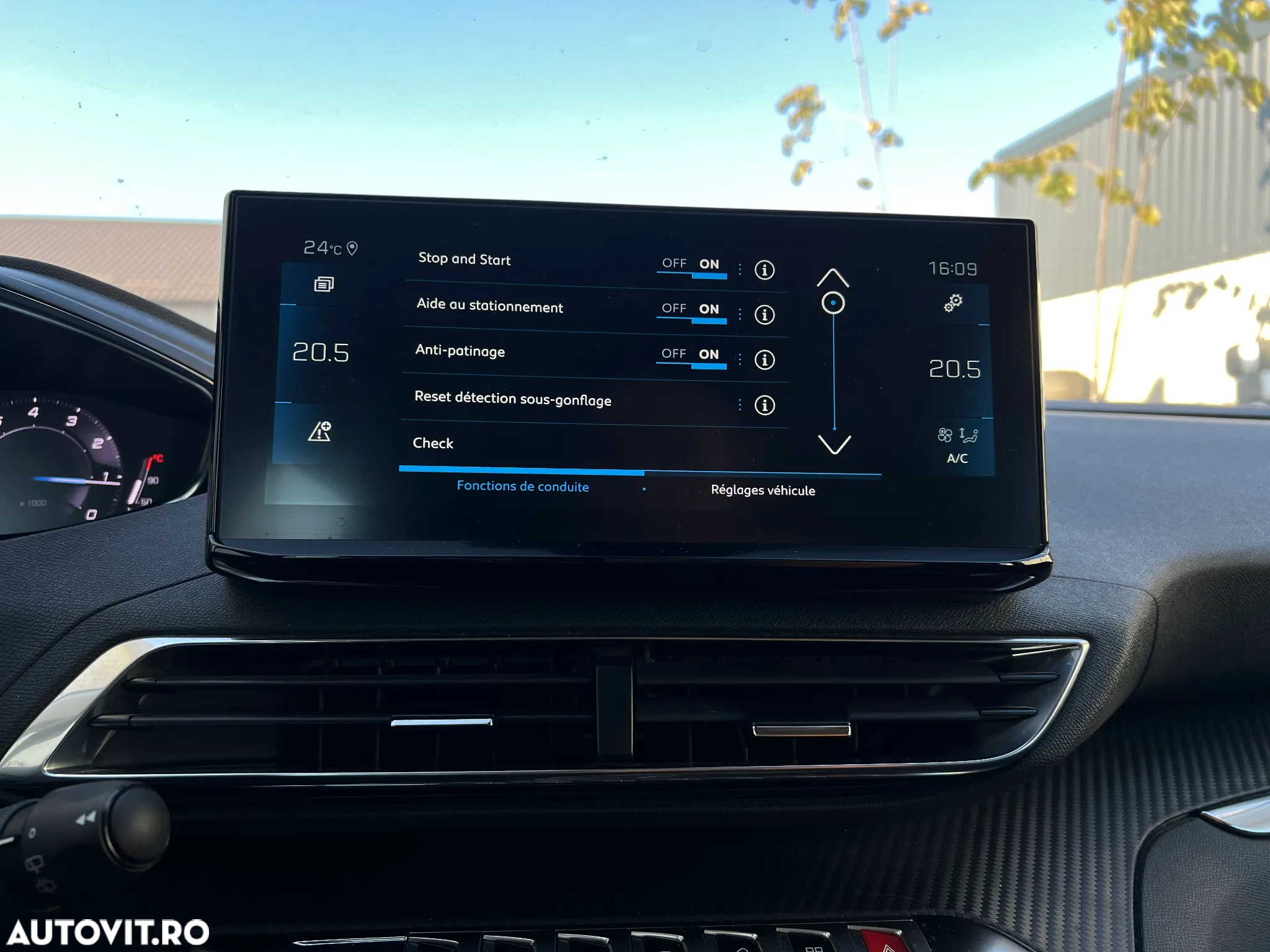 Peugeot 5008 PureTech 130 EAT8 Stop & Start Active Business-Paket - 14