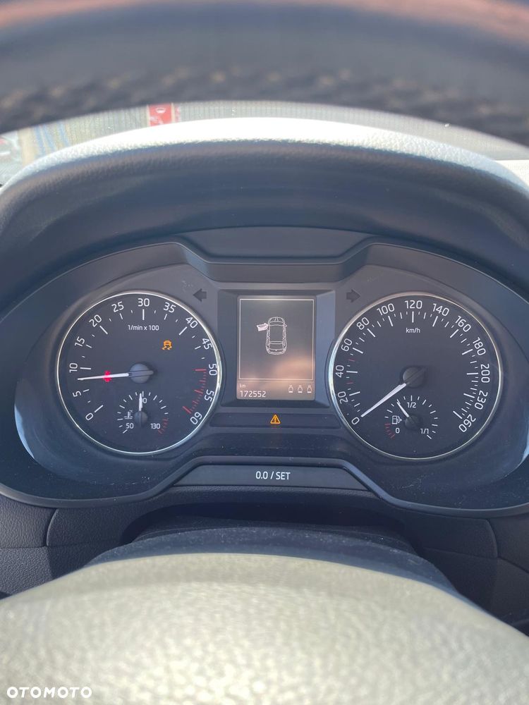 Skoda Octavia 1.6 TDI Ambiente - 10