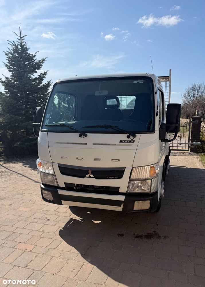 Mitsubishi Fuso Canter - 1