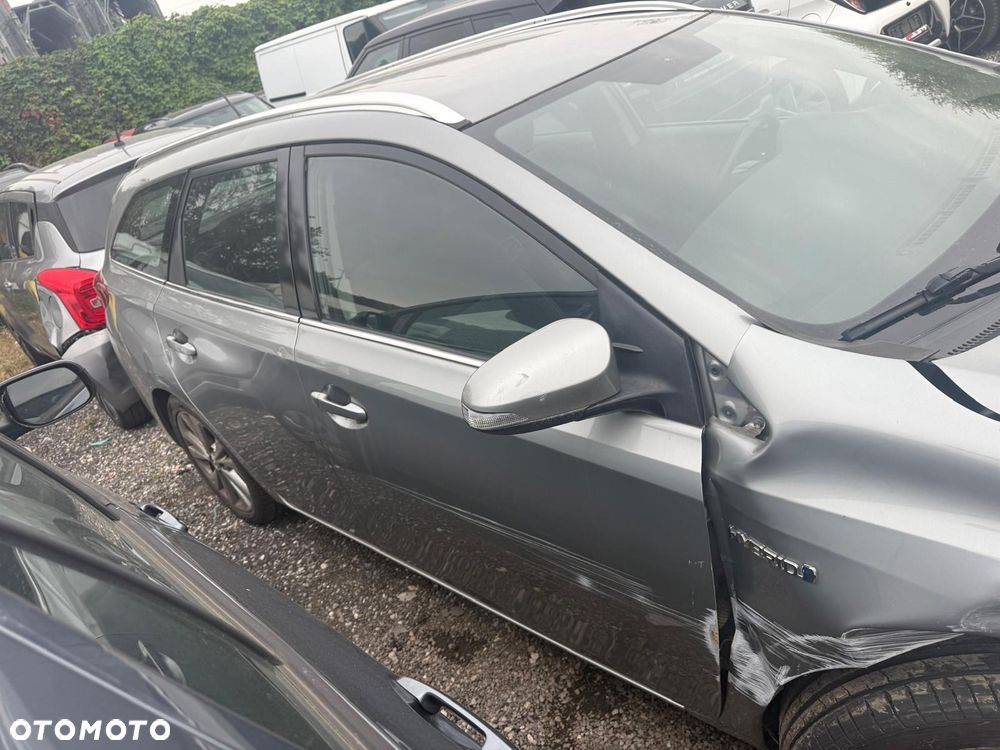 Toyota Auris 1.8 HSD Luna - 10