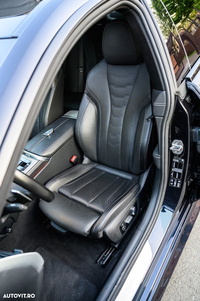 BMW Seria 8 840i xDrive - 37
