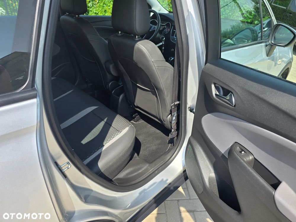 Opel Crossland X - 10