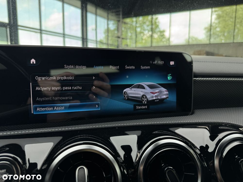 Mercedes-Benz CLA 200 mHEV Progressive 7G-DCT - 35
