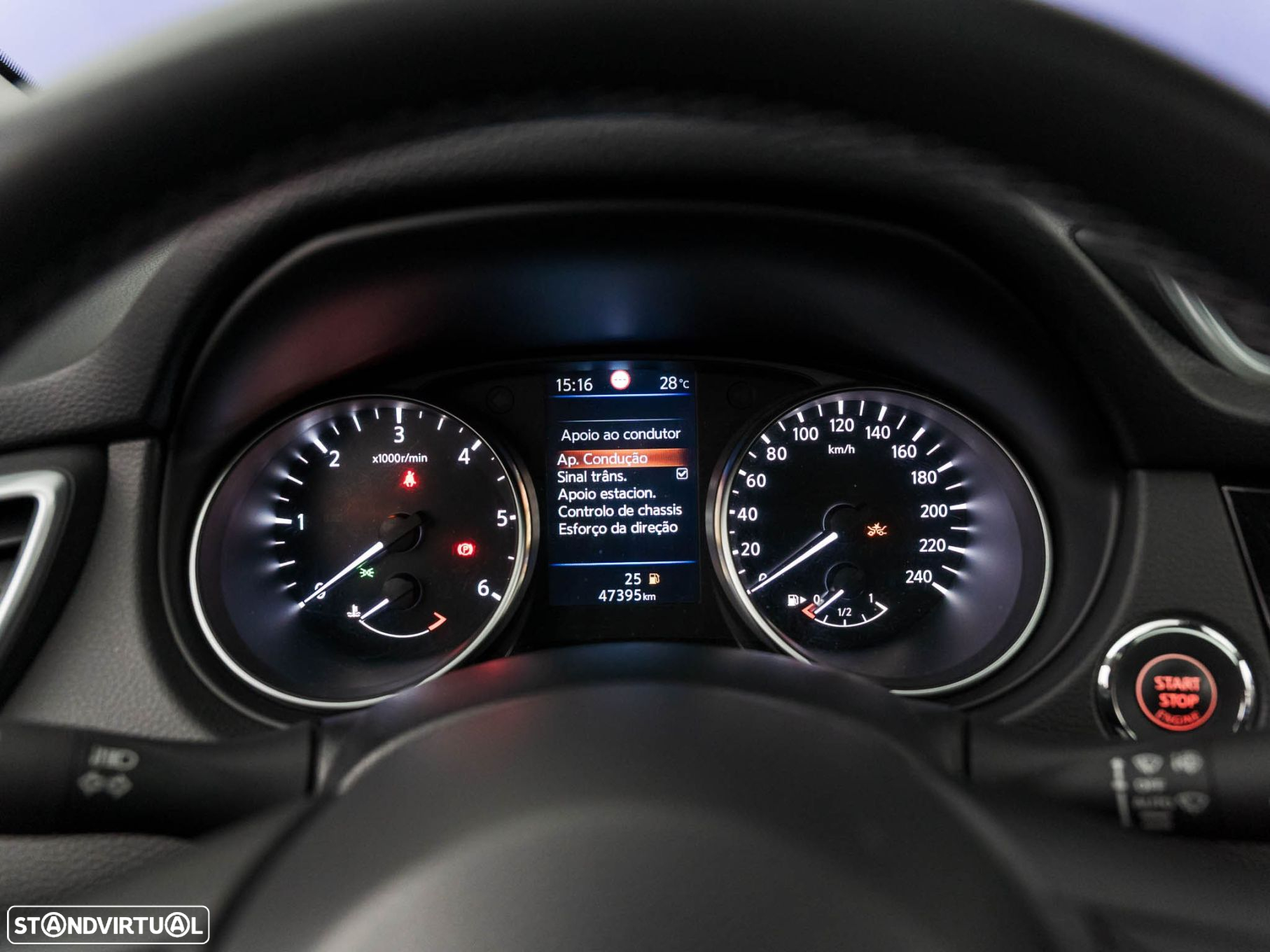 Nissan Qashqai 1.5 dCi N-Connecta - 20