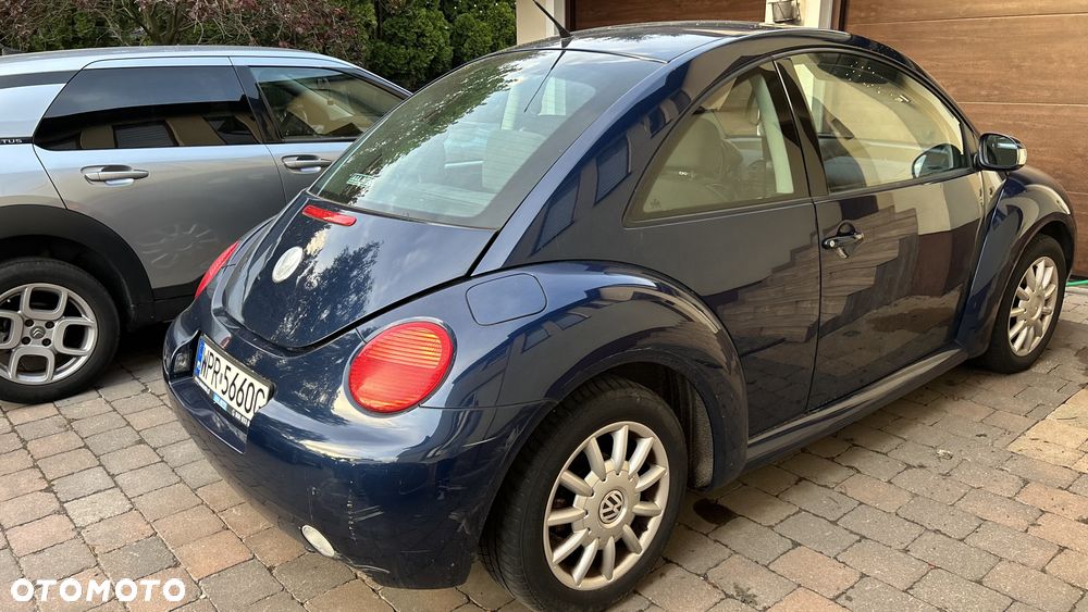 Volkswagen New Beetle - 7