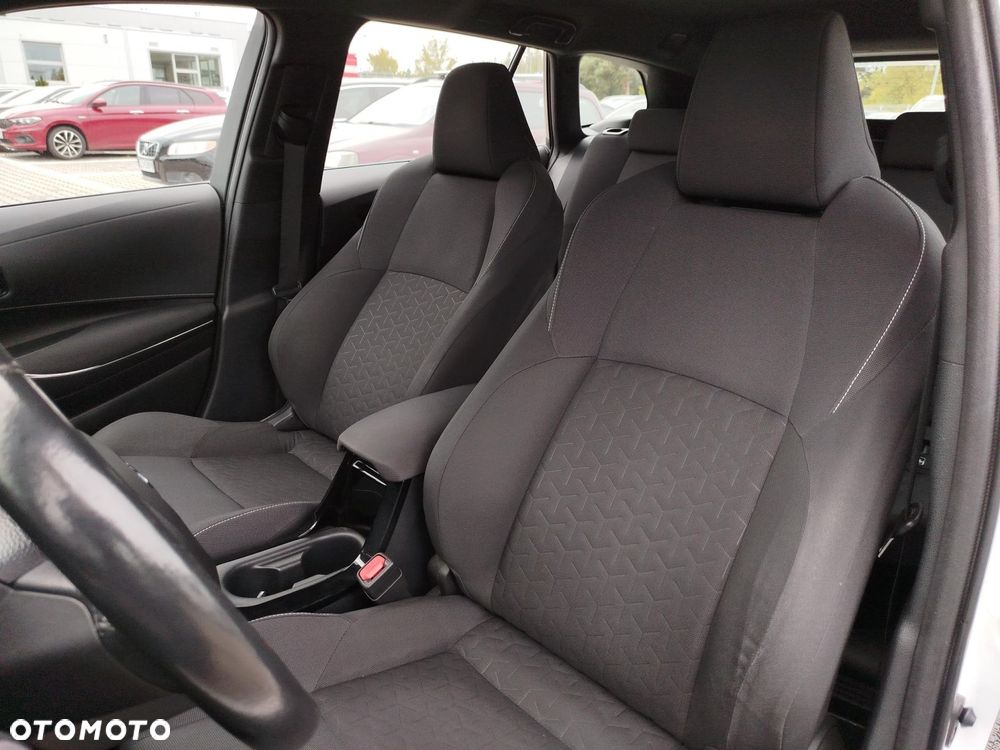 Toyota Corolla - 11