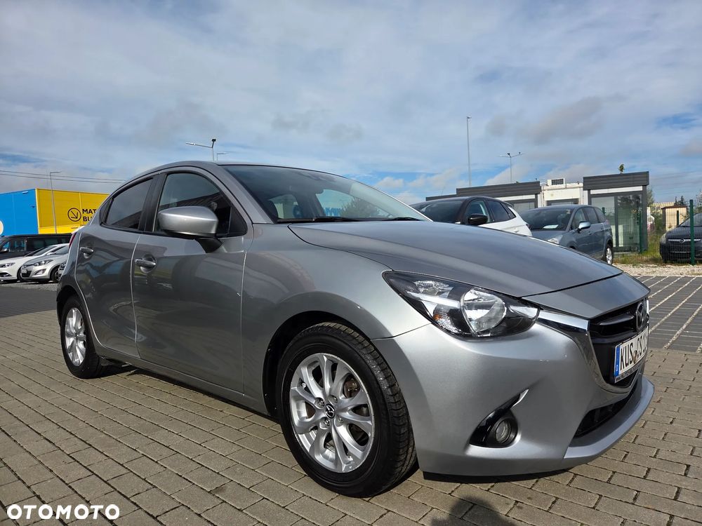Mazda 2 2015