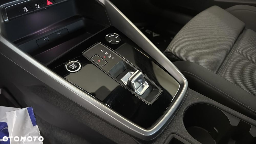 Audi A3 Limousine 35 TFSI mHEV S tronic - 16