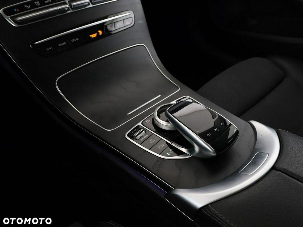 Mercedes-Benz Klasa C 200 d 9G-TRONIC Avantgarde - 31