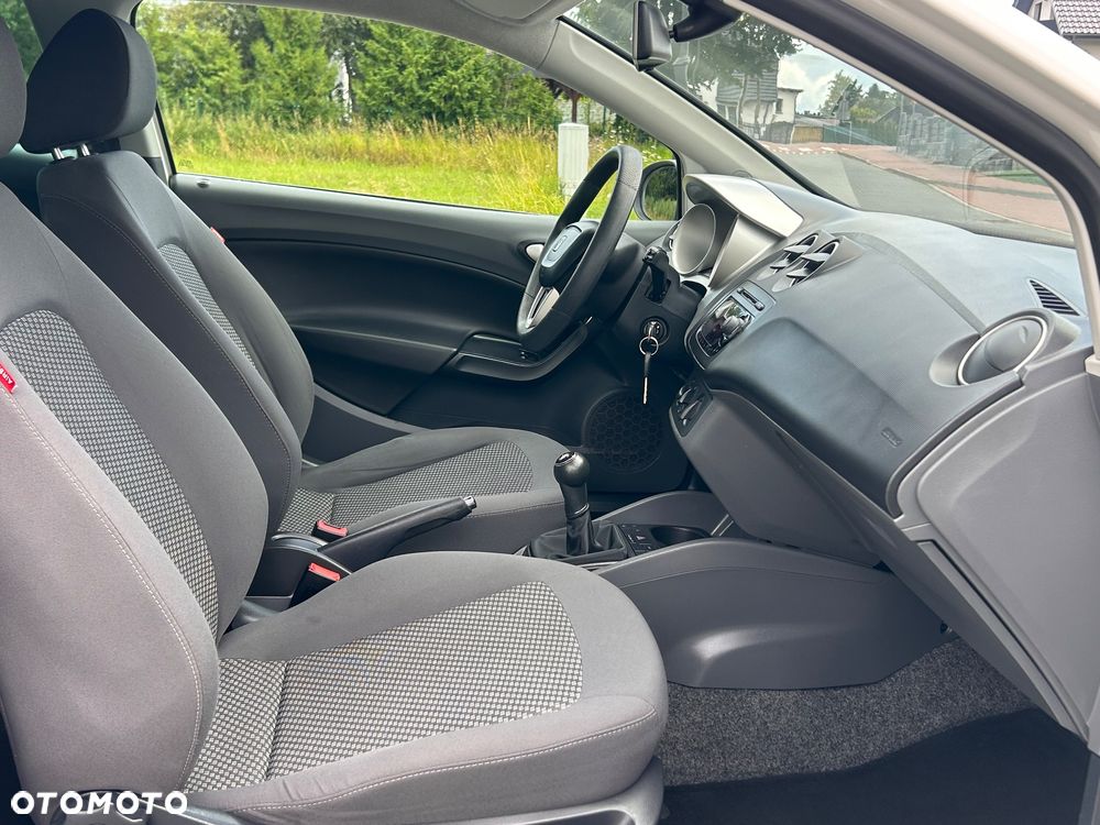Seat Ibiza SC 1.4 16V Style - 24