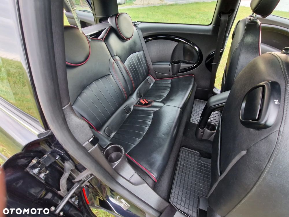 MINI Clubman Cooper SD - 23