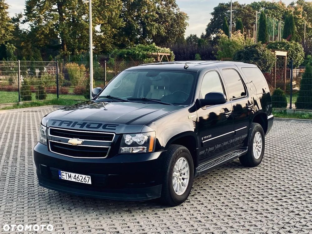 Chevrolet Tahoe - 8