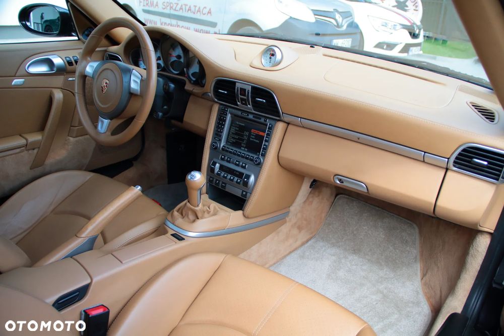 Porsche 911 Carrera S - 19