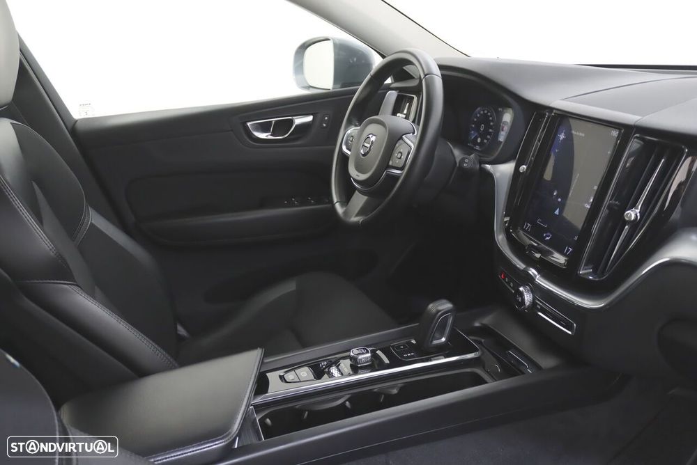 Volvo XC 60 2.0 T8 PHEV Momentum AWD - 7