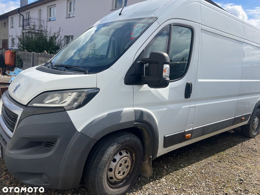 Ford Transit Courier - 24
