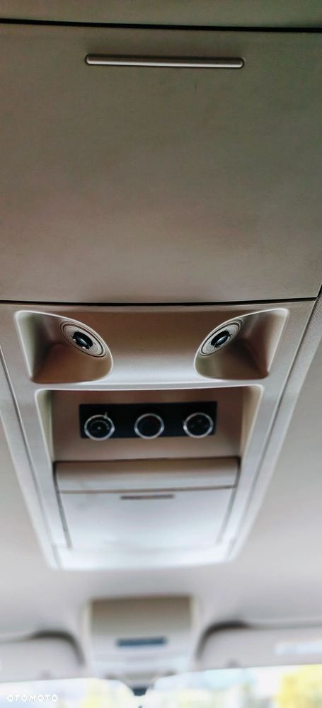 Lancia Voyager 2.8 CRD16v Platinum - 19