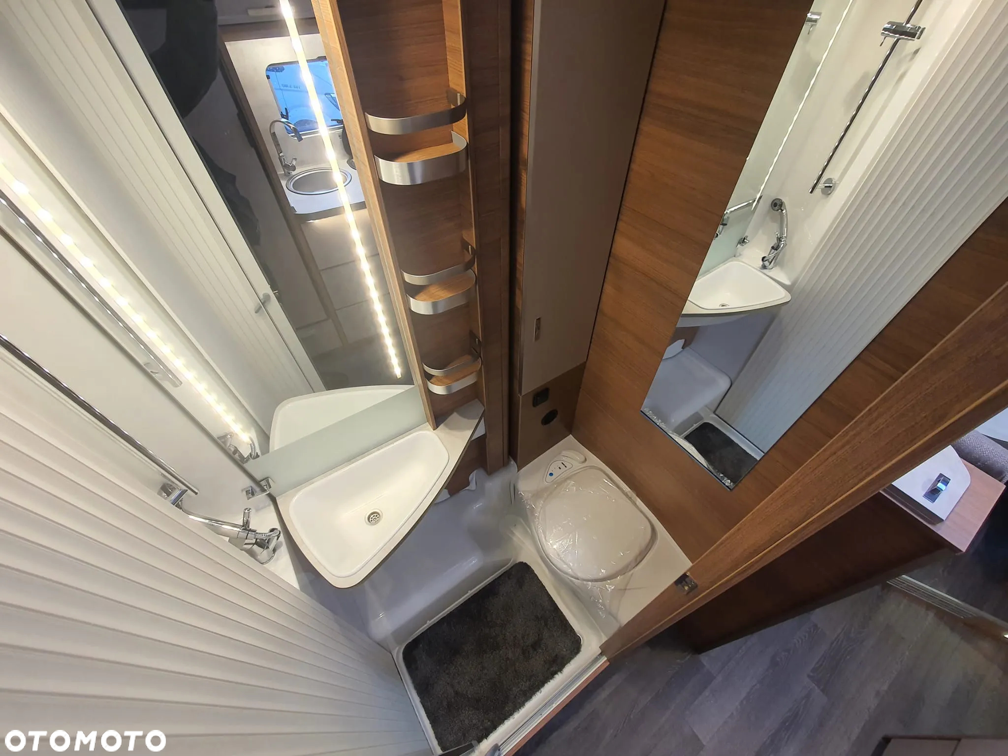 KNAUS LIVE I 650 MEG - 25