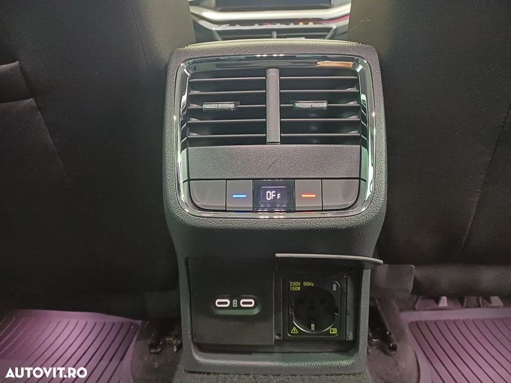 Skoda Octavia 2.0 TDI DSG Style - 38