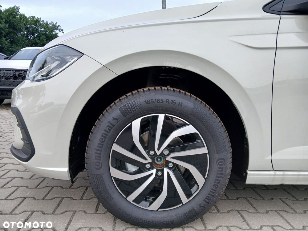 Volkswagen Polo 1.0 MPI Life Plus - 19