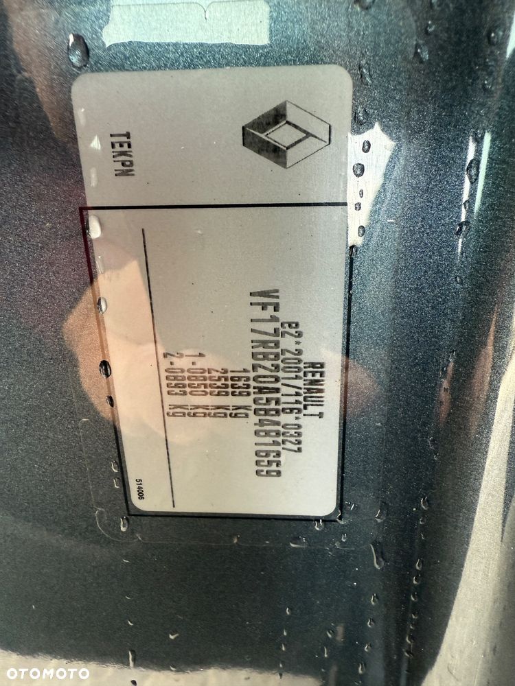 Renault Clio - 32