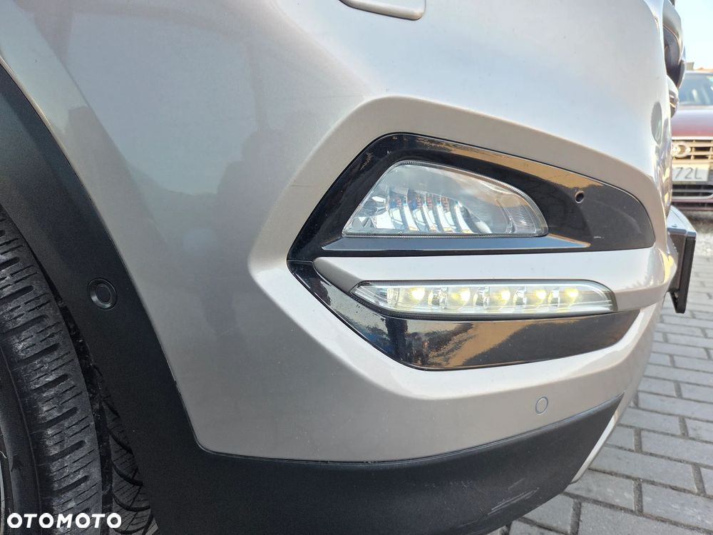 Hyundai Tucson blue 1.7 CRDi 2WD DCT Premium - 12