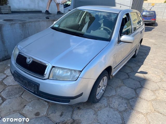 Fabia Kombi 1.4 16v BBY czesci maska zderzak lampa klapa - 2