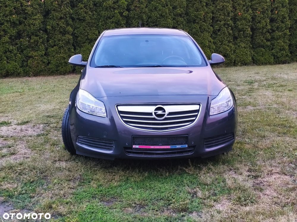 Opel Insignia - 1
